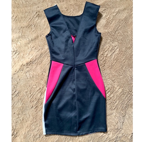 Color block dress - Picture 2 of 4